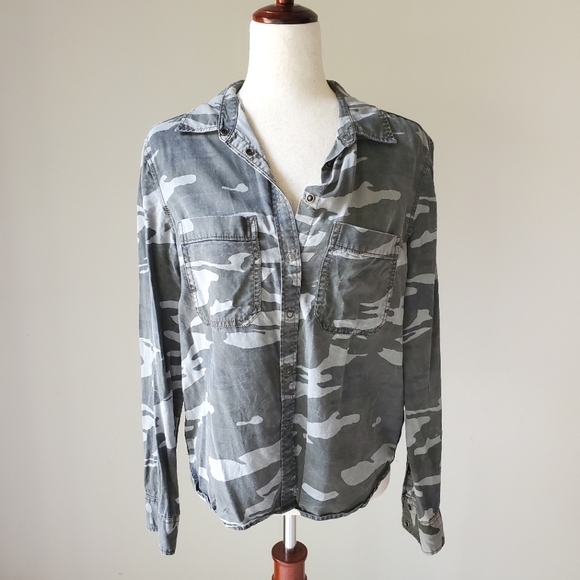 Express Camo Medium Button Down - Picture 1 of 12